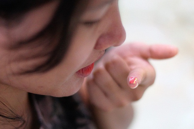Đường từ “tem giấy” đến heroin rất ngắn! - 1 Đường từ “tem giấy” đến heroin rất ngắn! - 1