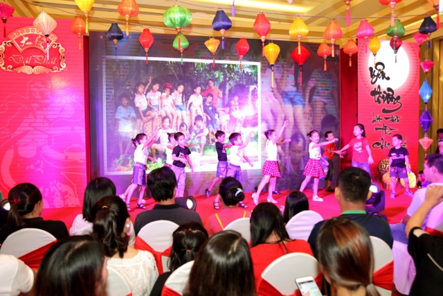 Một Trung Thu lan tỏa yêu thương, sẻ chia nhân ái - 1 Một Trung Thu lan tỏa yêu thương, sẻ chia nhân ái - 1