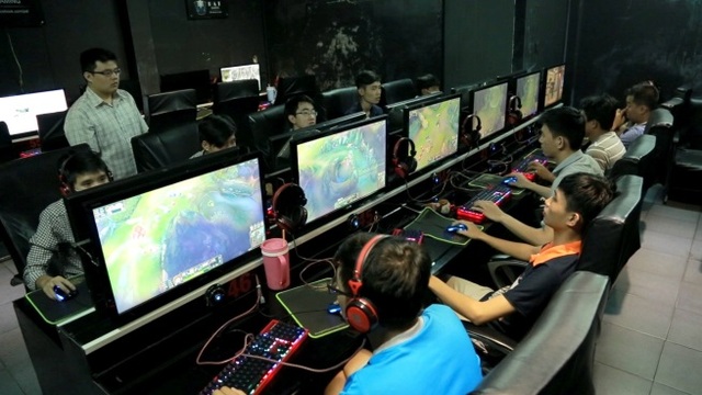 Chung kết giải đấu South Esports Championship (SEC) 2016 cùng Mobifone - 1 Chung kết giải đấu South Esports Championship (SEC) 2016 cùng Mobifone - 1