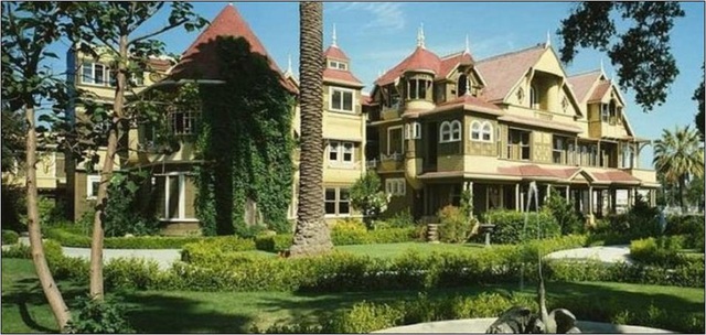 Phát hiện thêm một phòng bí ẩn trong "Ngôi nhà ma ám Winchester" - 1 Ngoại cảnh biệt thự bí ẩn Winchester.