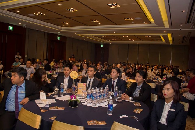 CENGROUP phát hành thẻ CEN PARTNERSHIP tri ân khách hàng TP.HCM - 1 Gần 200 khách hàng tham dự lễ phát hành thẻ CEN PARTNERSHIP tại TP.HCM