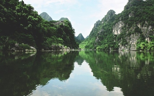 Thư giãn cuối tuần với những điểm du lịch gần Hà Nội - 17 Ninh Bình với cảnh đẹp của núi non