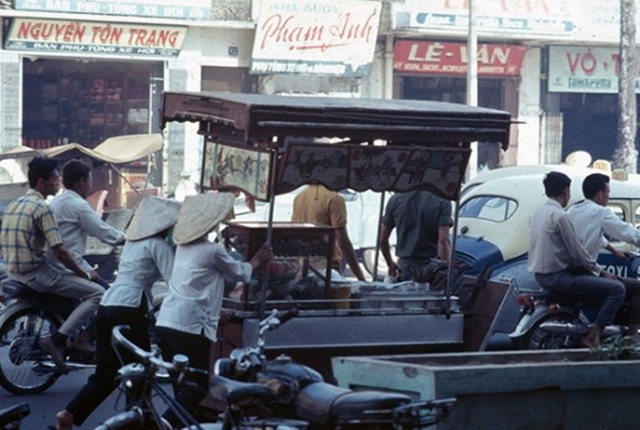 Khám phá Sài Gòn trước 1975 qua văn hóa ẩm thực đường phố - 2