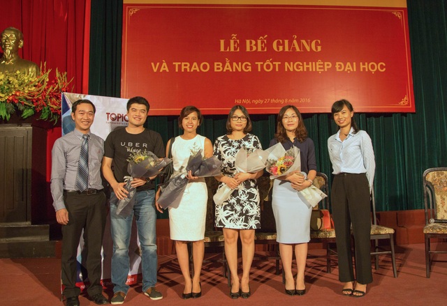 Cơ hội phát triển nghề nghiệp tại các doanh nghiệp hàng đầu với chứng chỉ Topica E-learning - 2
Đại diện Uber, Đại Việt Group, Navigos và VnDirect chia sẻ cơ hội việc làm với các tân cử nhân Topica E-learing.