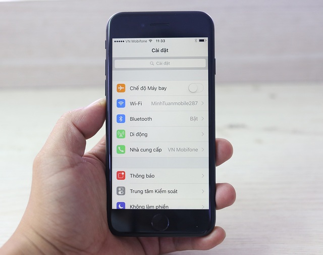 Mở hộp iPhone 7 màu đen mờ bản thương mại đầu tiên tại Việt Nam - 19 Màn hình cài đặt