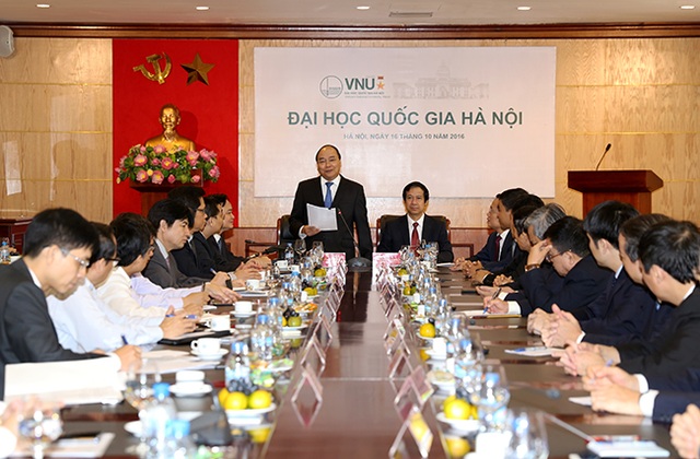 Thủ tướng: ĐH Quốc gia HN cần tiên phong trong xây dựng quốc gia khởi nghiệp - 2
Thủ tướng phát biểu tại buổi làm việc với ĐH QGHN