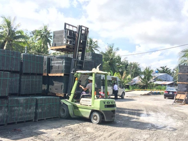 Xử lý môi trường nhà máy nhiệt điện cần sự nỗ lực từ bốn bên - 2 Cơ sở sản xuất gạch không nung tại Trà Vinh