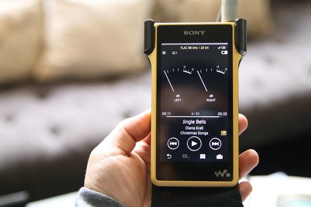 Sony “khoe” bộ âm thanh Signature Series trước giới yêu âm thanh Sài Thành - 3 Sony “khoe” bộ âm thanh Signature Series trước giới yêu âm thanh Sài Thành - 3