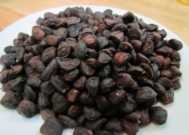 Đồ ăn "vàng ròng", nhà giàu Việt chơi sang bậc nhất thế giới - 7 Hạt dổi Tây Bắc cho món ăn có vị thơm ngon khó quên
