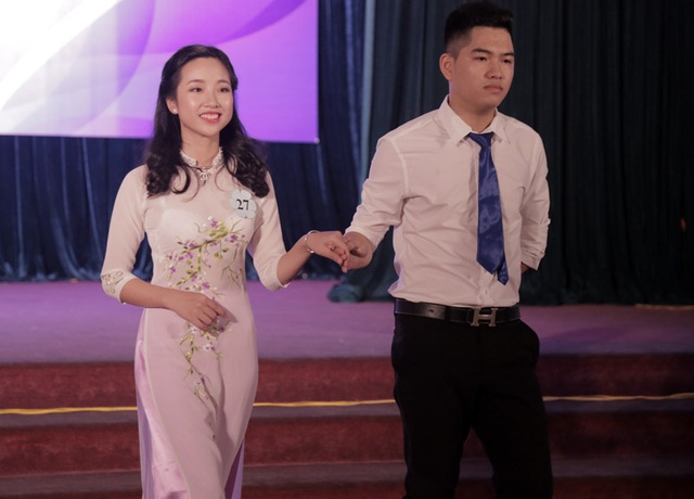 Hoa khôi đầu tiên của Học viện Phụ nữ Việt Nam - 7
Thí sinh Nguyễn Thu Thủy giành giải Người đẹp ảnh và ngôi vị Á khôi 2.