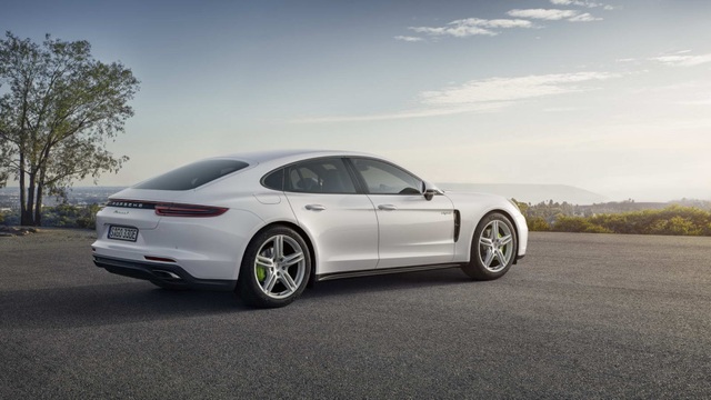 Porsche Panamera có thêm phiên bản 4 E-Hybrid - 5 Porsche Panamera có thêm phiên bản 4 E-Hybrid - 5