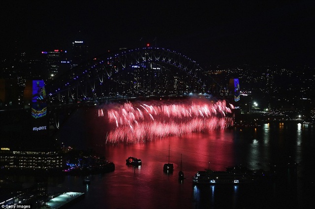 Chiêm ngưỡng màn bắn pháo hoa mãn nhãn chào năm mới của Australia - 13
(Ảnh: Getty)