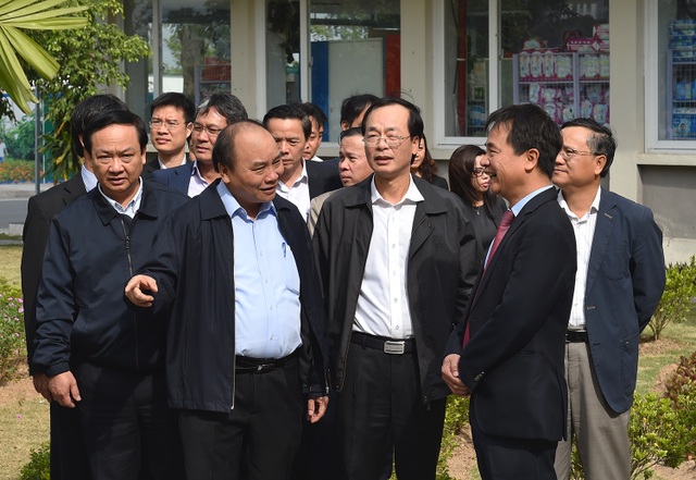 Thủ tướng: Làm nhà ở xã hội, lợi ích người dân phải trên hết - 2
Thủ tướng hoan nghênh việc thiết kế khu đô thị, nhà ở xã hội vẫn có đầy đủ không gian xanh, công cộng cho người dân.