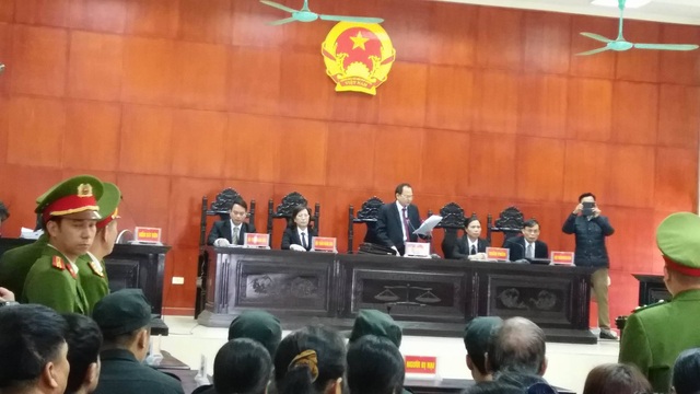 Tử hình kẻ sát hại 4 bà cháu ở Quảng Ninh - 1
Chủ tọa Phạm Ngọc Bình tuyên án
