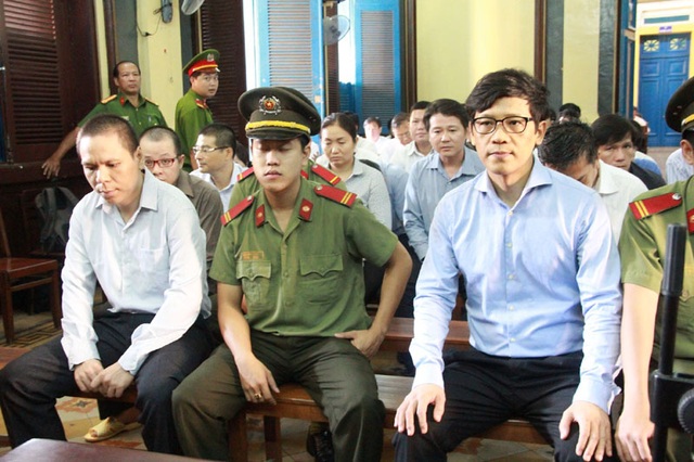 Phạm Công Danh bị tuyên phạt 30 năm tù - 2 Phạm Công Danh bị tuyên phạt 30 năm tù - 2