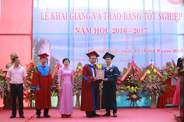 Trường ĐH Ngoại thương – Cơ sở Quảng Ninh tưng bừng tổ chức Lễ khai giảng năm học mới - 4 Trường ĐH Ngoại thương – Cơ sở Quảng Ninh tưng bừng tổ chức Lễ khai giảng năm học mới - 4
