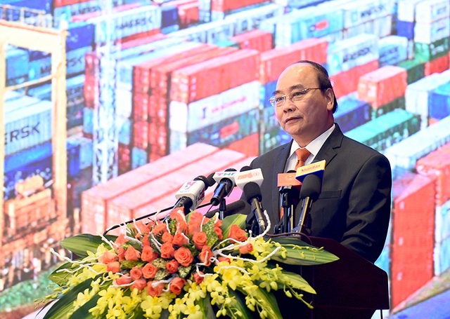 Thủ tướng: Lựa chọn công nghệ hiện đại, đảm bảo môi trường sống cho người dân - 2
Thủ tướng phát biểu trước các nhà đầu tư trong và ngoài nước ở Hải Phòng
