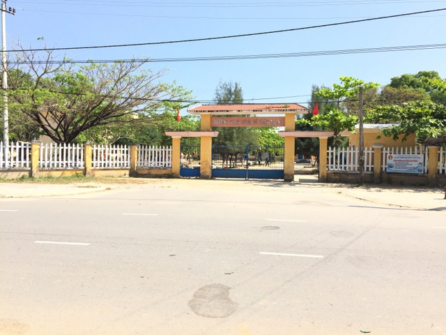 Phát hiện 17 học sinh THCS sử dụng shisha - 1 Trường THCS Dũng Sĩ Điện Ngọc, nơi phát hiện 17 em học sinh hút shisha