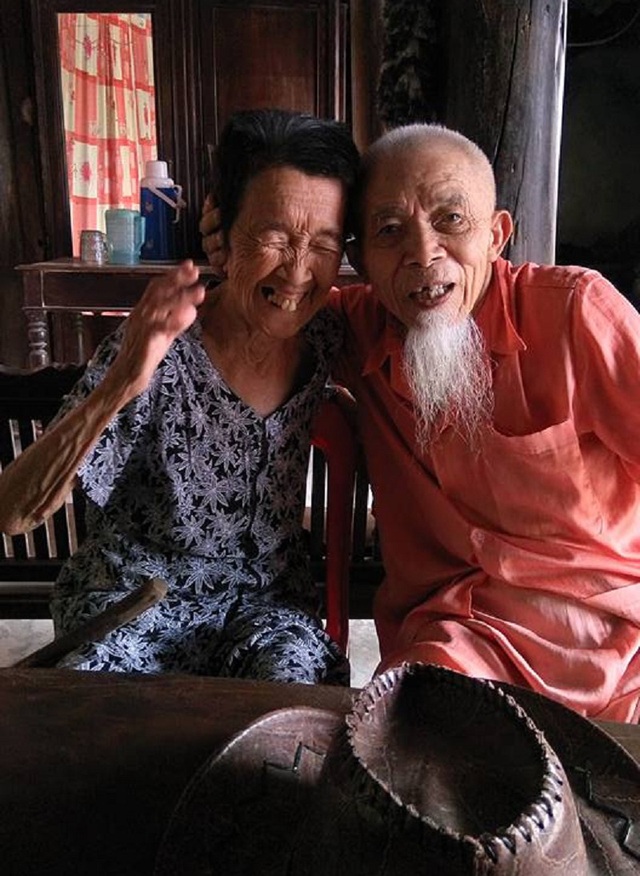 Ngưỡng mộ tình bạn xuyên thế kỷ của hai cụ già tuổi 90 - 2 Tình bạn bền chặt của tôi bạn thân tuổi gần 90