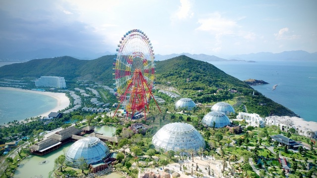 "Bánh xe bầu trời": Kỷ lục mới tại Vinpearl Land Nha Trang - 3 "Bánh xe bầu trời": Kỷ lục mới tại Vinpearl Land Nha Trang - 3