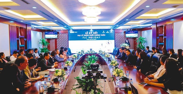 FLC công bố ba đại lý phân phối chính thức dự án chia sẻ kỳ nghỉ FLC Holiday - 1 Lễ ký kết hợp đồng đại lý phân phối dự án FLC Holiday