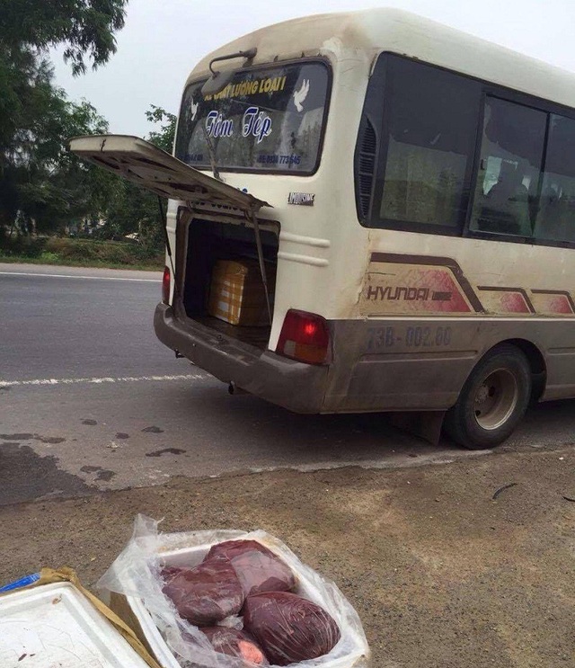 Phát hiện kho hàng chứa hơn 1 tấn nội tạng không rõ nguồn gốc - 1 Nội tạng động vật đang trên đường đi tiêu thụ thì bị bắt giữ