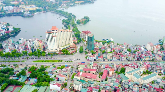 Toàn cảnh dự án cầu vượt An Dương - đường Thanh Niên sắp khởi công - 1
Trong tháng 7 năm nay, công trình cầu vượt An Dương - đường Thanh Niên bắt đầu được khởi công xây dựng, chủ đầu tư là Ban Quản lý dự án đầu tư xây dựng công trình giao thông TP. Hà Nội.