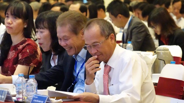 ĐHĐCĐ Sacombank: "Nóng" chuyện nhân sự chủ chốt hội đồng quản trị - 6 Trong danh sách 6 ứng viên vào HĐQT STB có sự tham gia của ông Dương Công Minh, Chủ tịch HĐQT CTCP Him Lam