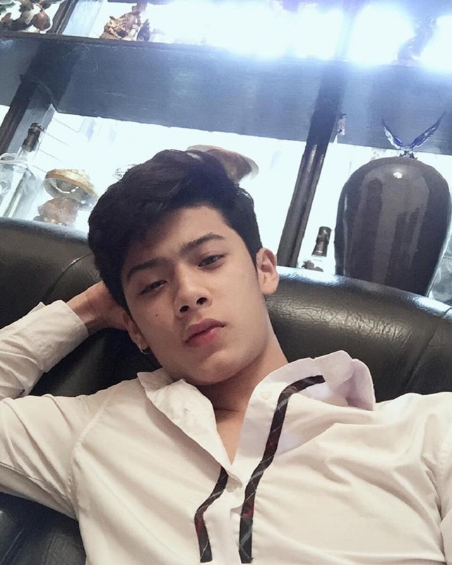 Hot boy 10X có "bụng 6 múi" được cộng đồng mạng rần rần tìm kiếm - 9 Khi lứa tuổi trẻ cuối cùng của thế hệ 9x chuẩn bị bước chân vào giảng đường đại học thì việc các bạn trẻ sinh năm 2002 sở hữu thân hình cường tráng là điều dễ hiểu bởi họ cũng không còn bé bỏng nữa vì đã là một học sinh lớp 10.