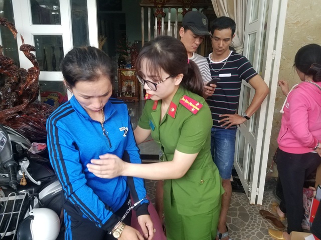 Triệt phá tụ điểm ma túy lớn nhất phố núi do nữ quái cầm đầu - 1
Đối tượng Trần Thị Tường Vi cầm đầu đường dây mua bán ma túy