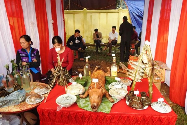 Rộn ràng lễ khai hạ Mường Bi - 13 Phần thi các món ăn dân tộc, đặc sản của người Mường.