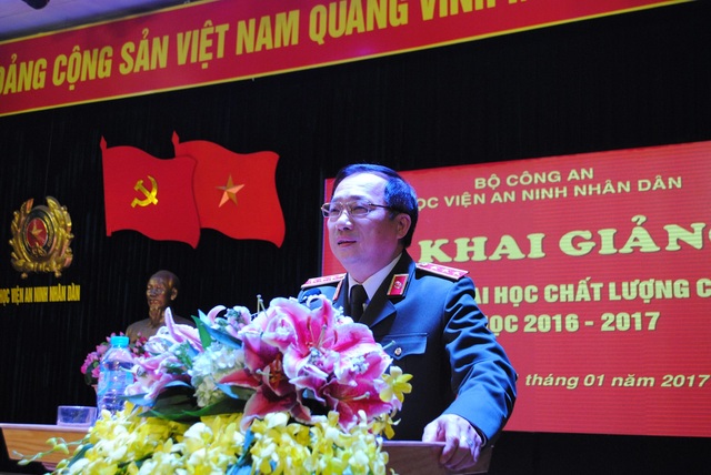 Học viện An ninh nhân dân mở lớp đào tạo Trinh sát chất lượng cao - 2
Thứ trưởng Bộ Công an - Thượng tướng Nguyễn Văn Thành