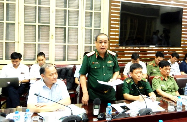 Thiếu tướng Trương Trọng Nghĩa phát biểu tại cuộc họp.