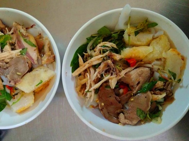 Hai món ăn của Đà Lạt lọt Top 100 ẩm thực đặc sản Việt Nam - 3 Món bánh ướt lòng gà Đà Lạt cũng lọt trong Top 100 món ăn đặc sản tiêu biểu của Việt Nam