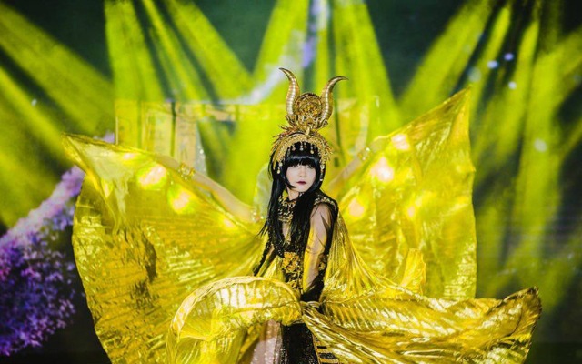 Nữ sinh Ngân hàng đại diện Việt Nam thi cosplay tại Nhật - 2 Phương Hạnh (Yuji Koi) là một trong những cosplayer được đánh gia cao nhất về khả năng trình diễn sân khấu trong giới cosplay Việt Nam