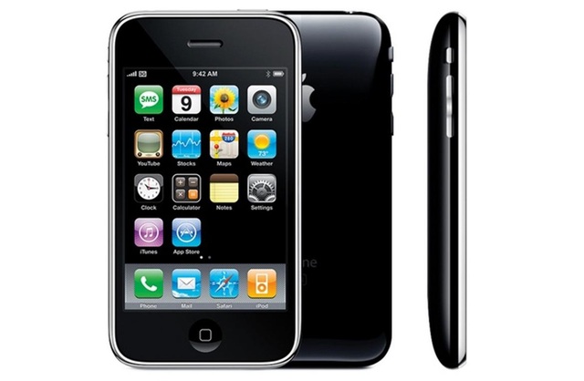 Khi chiếc iPhone đầu tiên ra mắt, các đối thủ của Apple đã xem nhẹ dòng sản phẩm này. Song thị trường lại phản ứng khác khi doanh số iPhone liên tục tăng và mở ra cuộc cách mạng mới trên lĩnh vực điện toán di động. 1 năm sau đó, iPhone thế hệ 2 ra mắt với cải tiến về thiết kế: mặt sau bằng nhựa màu trắng/đen thay vì vỏ kim loại. Thiết bị hỗ trợ kết nối 3G (iPhone đời đầu chỉ kết nối EDGE), bổ sung GPS. Chính vì vậy nên nó thường được gọi là iPhone 3G.