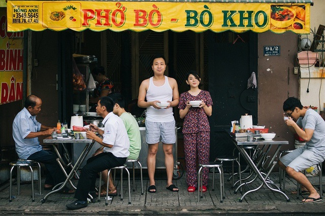 Ảnh cưới giản dị của cặp đôi yêu xa ở... quán phở, khu chung cư - 9 Ảnh cưới giản dị của cặp đôi yêu xa ở... quán phở, khu chung cư - 9