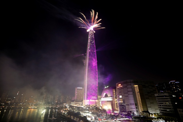 Thế giới mở "đại tiệc" pháo hoa đón năm 2018 - 5
(Ảnh: Reuters)