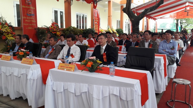 Trường THPT Ngô Quyền thực hiện phương châm “thực học và khởi nghiệp" - 1
Các đại biểu tham dự buổi lễ