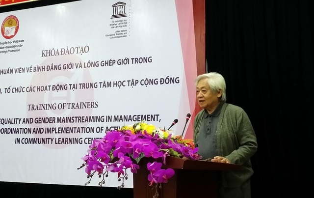 Hội Khuyến học tổ chức tập huấn về bình đẳng giới - 1
GS.TS Phạm Tất Dong, Phó Chủ tịch Hội Khuyến học Việt Nam phát biểu chỉ đạo tại buổi tập huấn