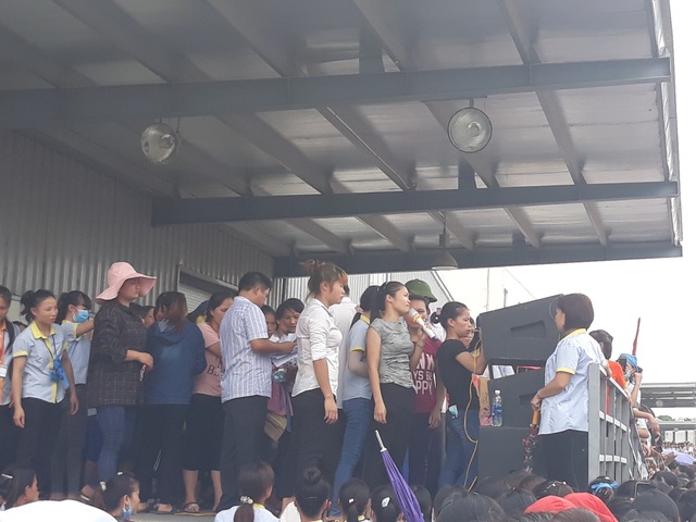 Thanh Hóa: Hơn 6000 công nhân đã đi làm trở lại sau 4 ngày đình công - 1 4 ngày liên tục, hơn 6000 công nhân Công ty TNHH S&H Vina Thạch Thành đình công