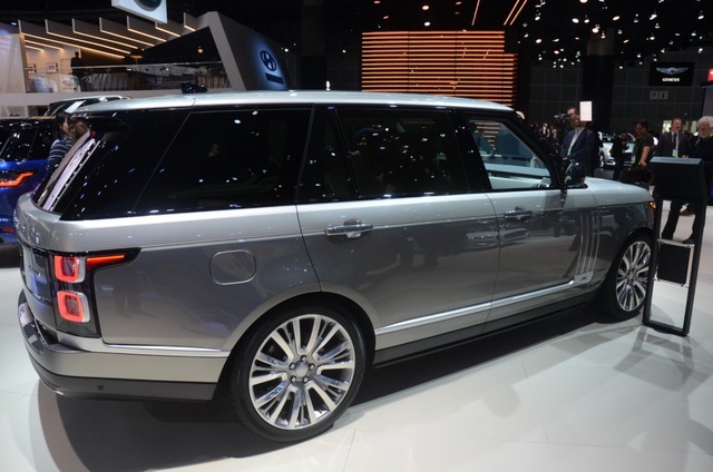 Range Rover SVAutobiography 2018 - Một lựa chọn thay thế Bentley Bentayga - 7 Range Rover SVAutobiography 2018 - Một lựa chọn thay thế Bentley Bentayga - 7