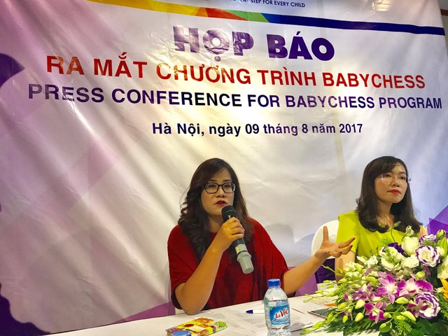Nhiều trường học mầm non đưa chương trình Cờ Vua vào giảng dạy - 1
Kiện tướng Liên đoàn cờ vua thế giới Lương Nhật Linh cho biết Cờ Vua chính là bài tập thể dục tốt nhất cho não bộ của trẻ