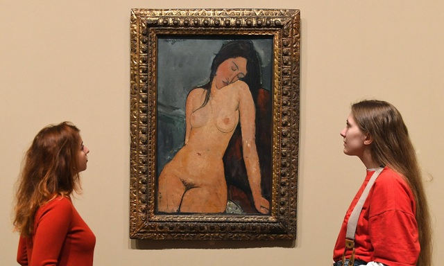 Triển lãm loạt tranh khỏa thân “kiệt tác” - 2 Bức “Phụ nữ khỏa thân” (1916) của Modigliani.