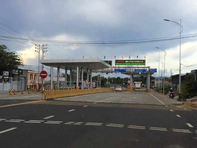 Nâng cấp 19km đường lập 2 trạm thu phí: Mở rộng QL26, tăng thời gian thu phí - 1
Trạm thu phí BOT Ea Đar vẫn sẽ được giữ nguyên và tăng thời gian thu phí sau khi nâng cấp QL 26