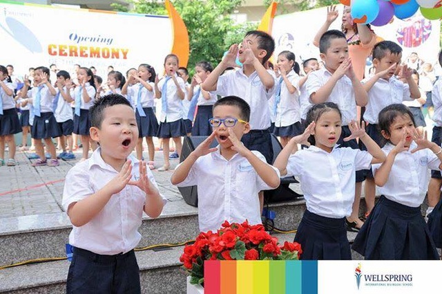 Rộn ràng lễ khai giảng năm học mới trên mọi miền Tổ quốc - 4 Rộn ràng lễ khai giảng năm học mới trên mọi miền Tổ quốc - 4