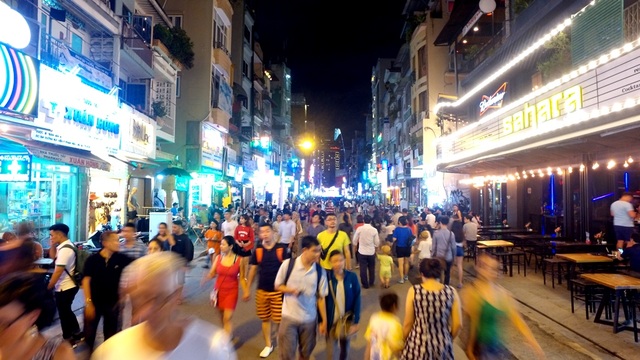 Sài Gòn có gì mới cho du khách? - 2 Phố đi bộ Bùi Viện vừa đi vào hoạt động
