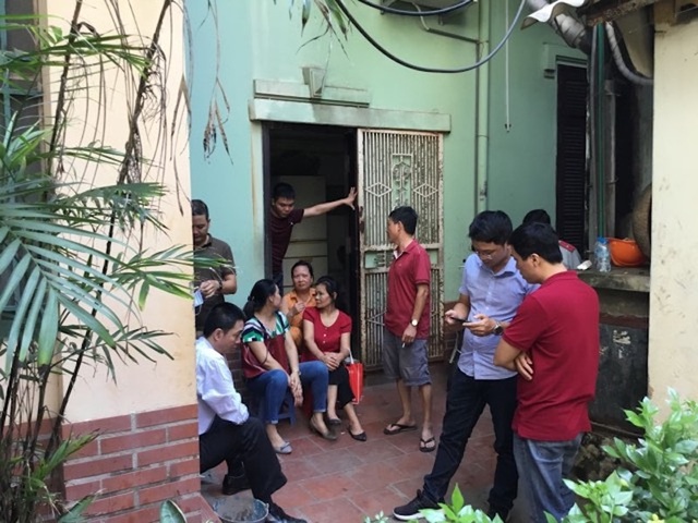 Xuyên phá, khơi thông đường cống "bức tử" cư dân 146 Quán Thánh! - 16 Xuyên phá, khơi thông đường cống "bức tử" cư dân 146 Quán Thánh! - 16