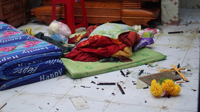 "Cơn bão chưa từng thấy suốt 25 năm qua!" - 7 "Cơn bão chưa từng thấy suốt 25 năm qua!" - 7