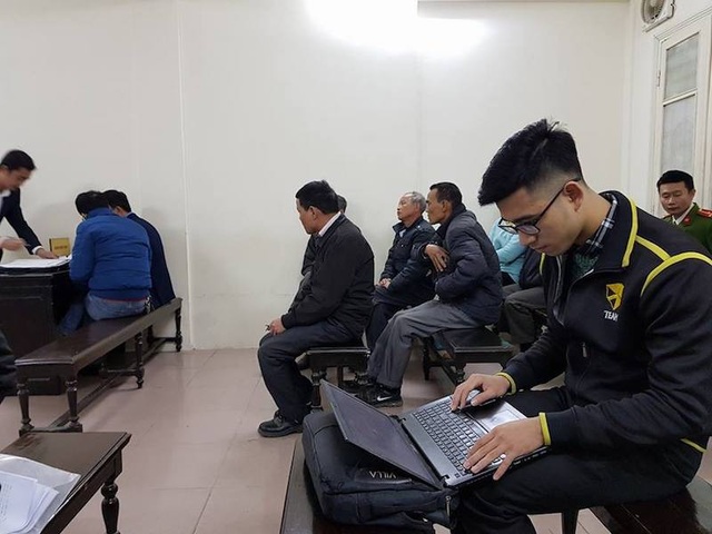 Kỳ án giữa thủ đô: Bác sĩ sơ cứu cho bị hại đưa ra lời khai phẫn nộ! - 6 Kỳ án giữa thủ đô: Bác sĩ sơ cứu cho bị hại đưa ra lời khai phẫn nộ! - 6